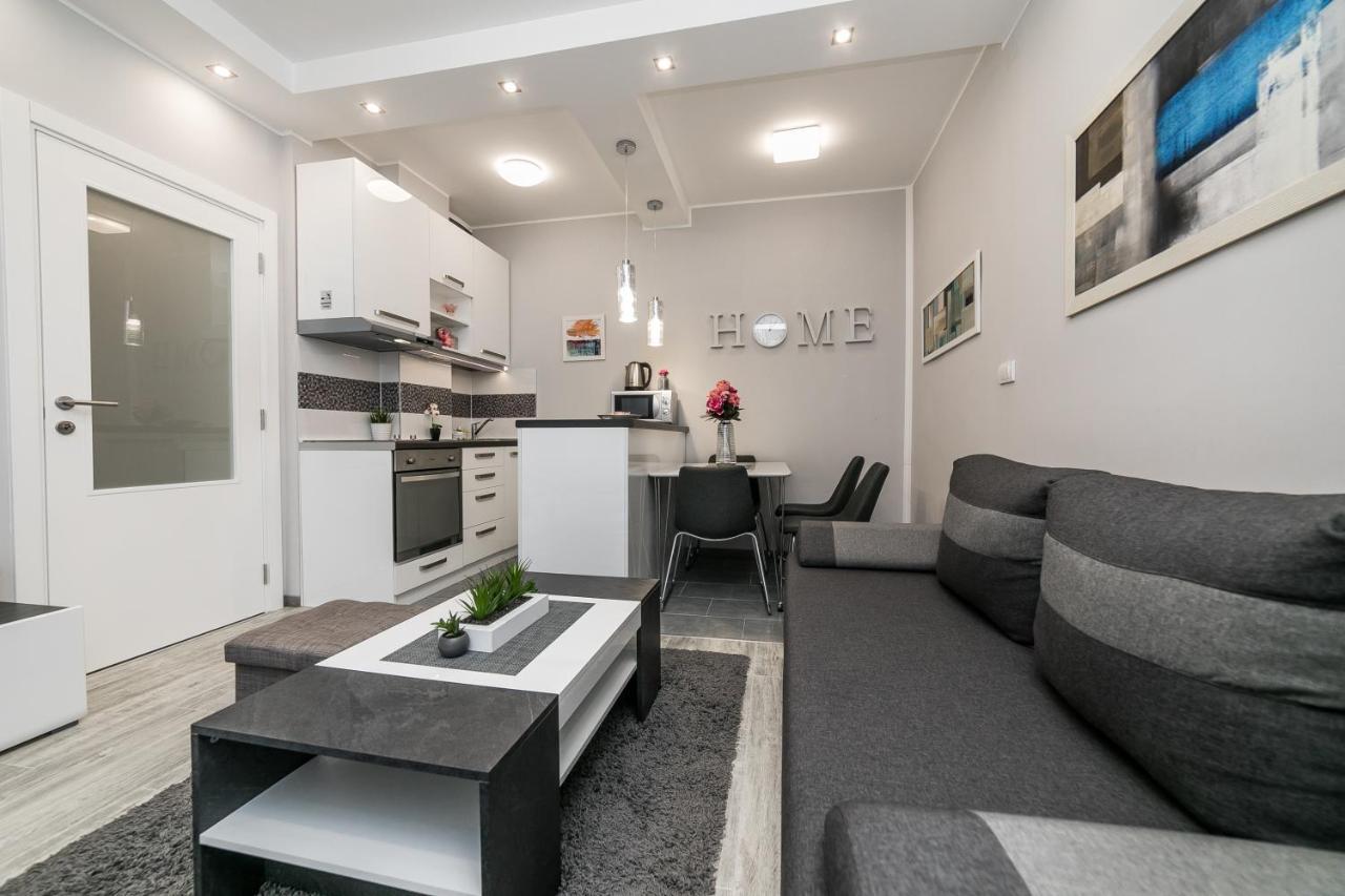 Ferienwohnung Gray Luxe Belgrad Exterior foto