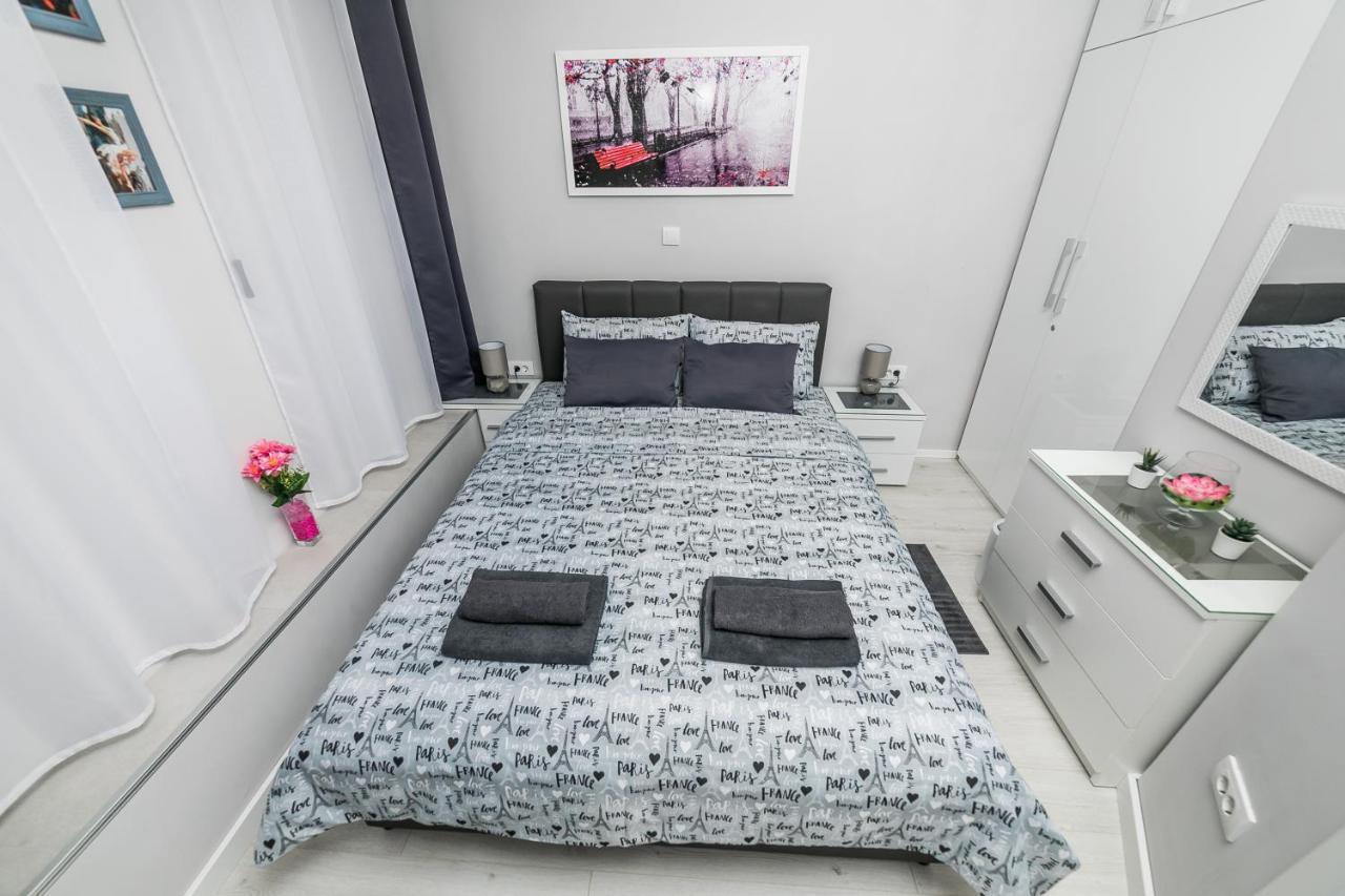 Ferienwohnung Gray Luxe Belgrad Exterior foto