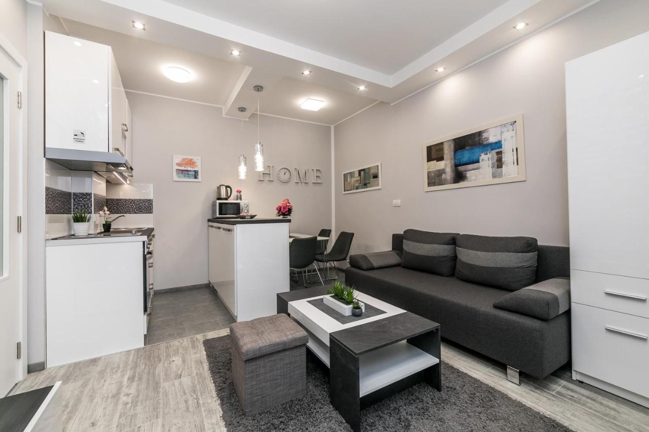Ferienwohnung Gray Luxe Belgrad Exterior foto