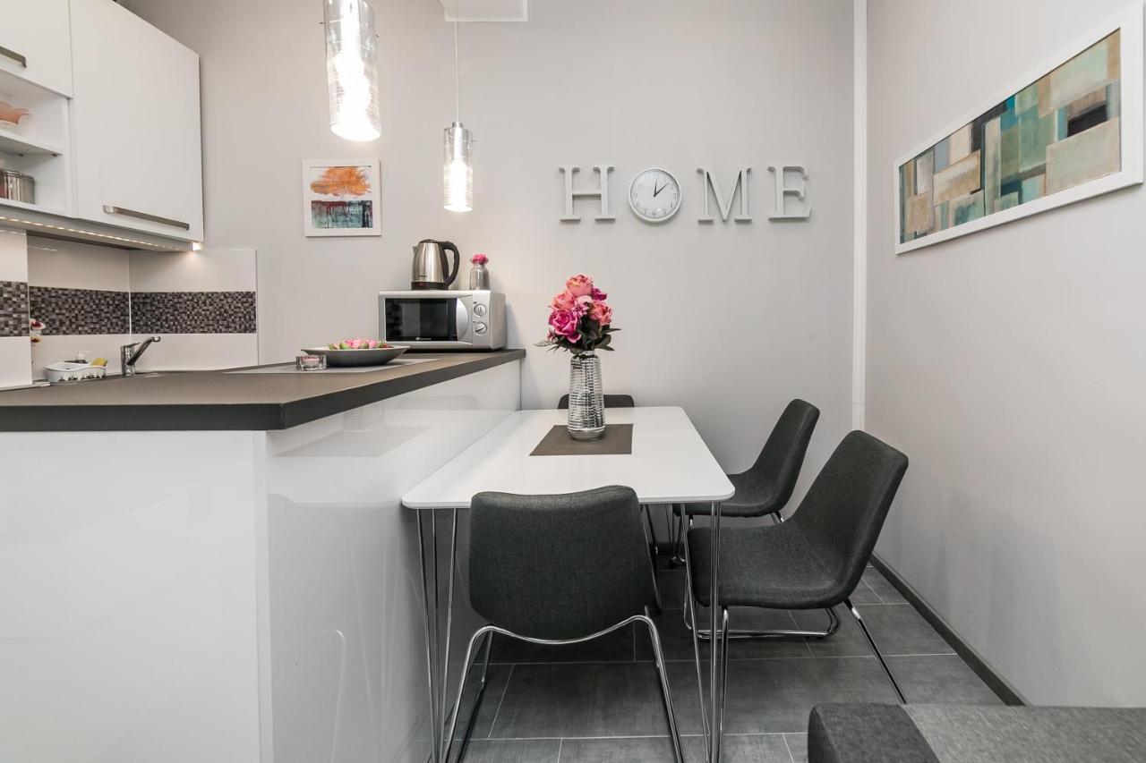 Ferienwohnung Gray Luxe Belgrad Exterior foto