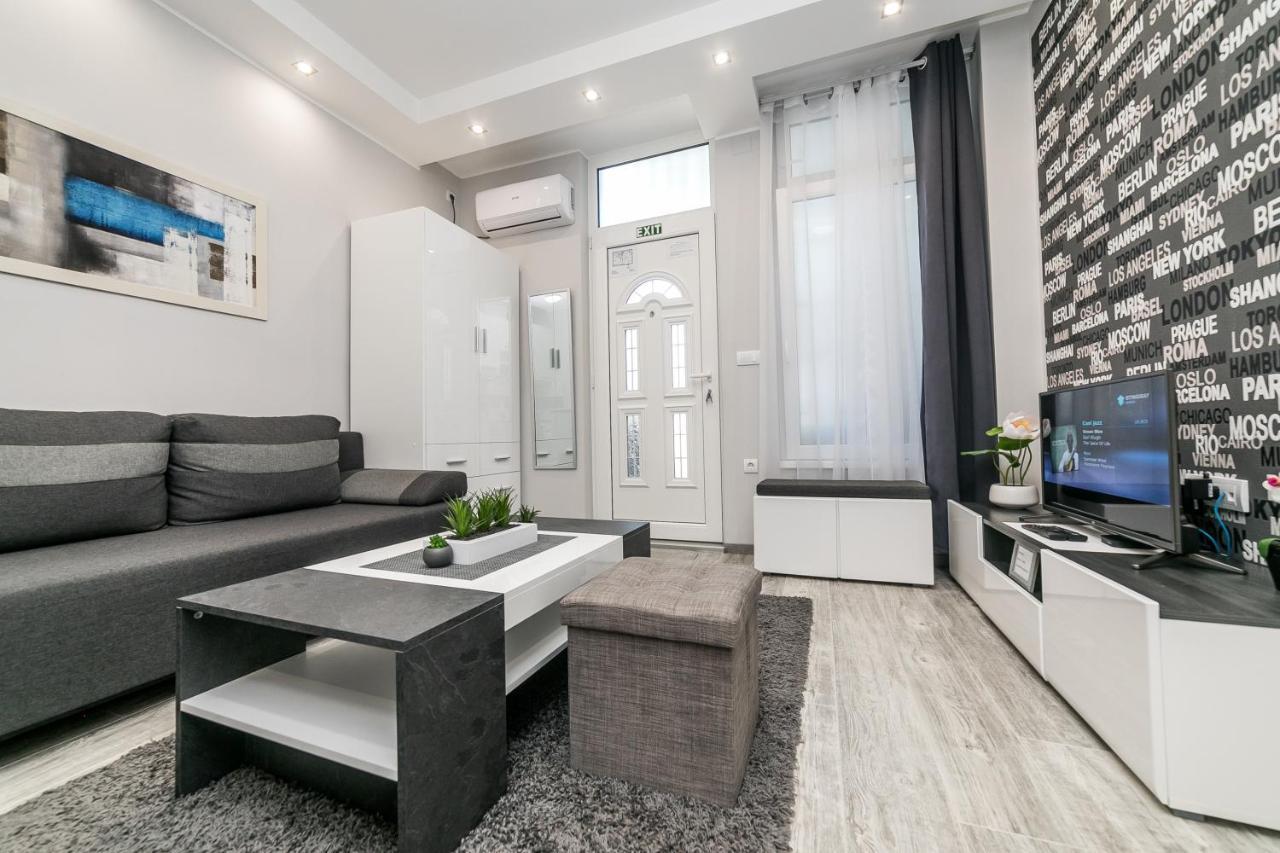 Ferienwohnung Gray Luxe Belgrad Exterior foto